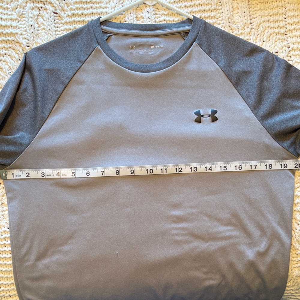 🍂3 for $15🍂Under Armour Men’s Long Sleeve Loose Fit Performance Shirt Light Gray - Picture 6 of 6